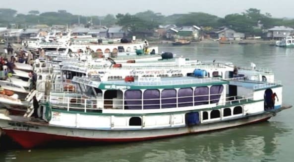 উপকূলীয় এলাকায় সব ধরনের নৌযান চলাচল বন্ধের নির্দেশ