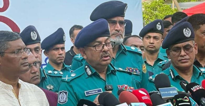 ঢাকায় ৮৯ পূজামণ্ডপ অধিক ঝুঁকিপূর্ণ: ডিএমপি কমিশনার
