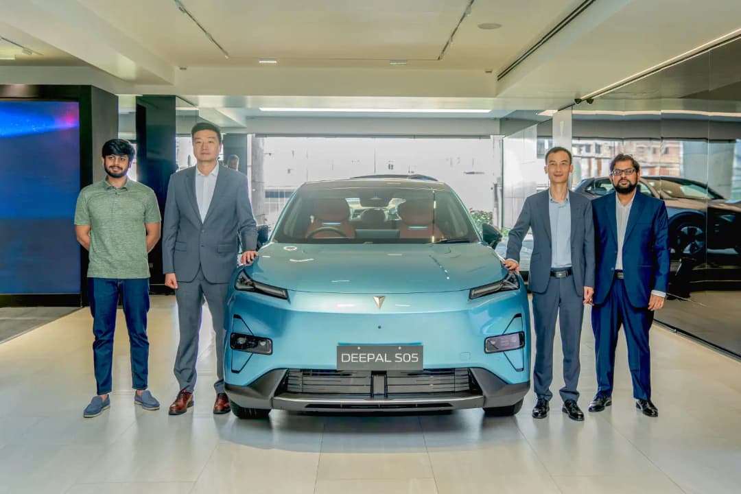 বাজারে এলো ব্র্যান্ড নিউ প্লাগ-ইন হাইব্রিড গাড়ি ডিপল এস-০৫