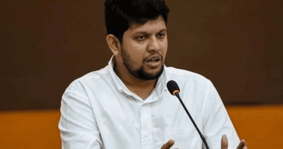 বেসরকারি টিভি চ্যানেলের নিজস্ব আচরণবিধি প্রকাশ করতে বললেন তথ্য উপদেষ্টা