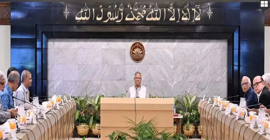 উপদেষ্টা পরিষদের জরুরি সভা: এক সপ্তাহের মধ্যে ঐক্যবদ্ধ প্রস্তাব চায় সরকার
