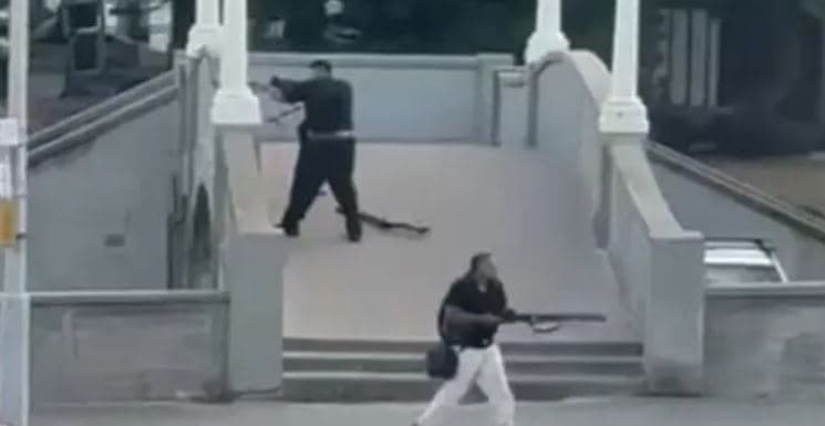 অস্ট্রেলিয়ায় বন্দুক হামলার সন্দেহভাজনরা পাকিস্তানি নন: ভারতীয় ও অস্ট্রেলীয় নাগরিক