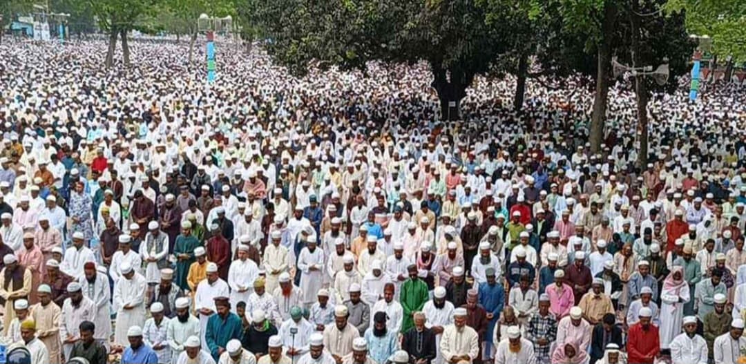 শোলাকিয়ায় ১৯৯তম ঈদ জামাত, প্রায় ছয় লাখ মুসল্লির সমাগম