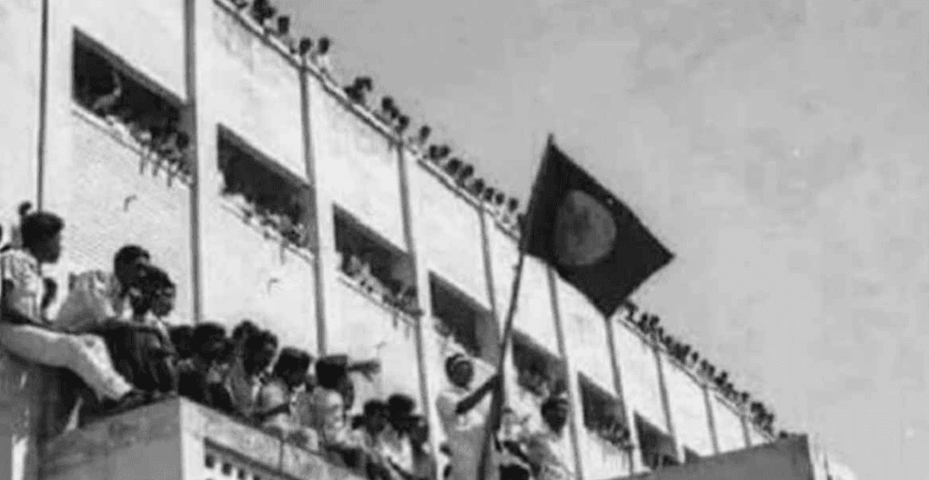 ঐতিহাসিক জাতীয় পতাকা উত্তোলন দিবস আজ