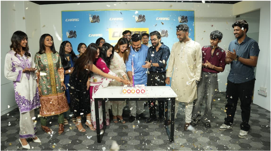 দর্শকদের ভালোবাসায় ভাইরাল ‘চার্জ’ এর বিজ্ঞাপনচিত্র