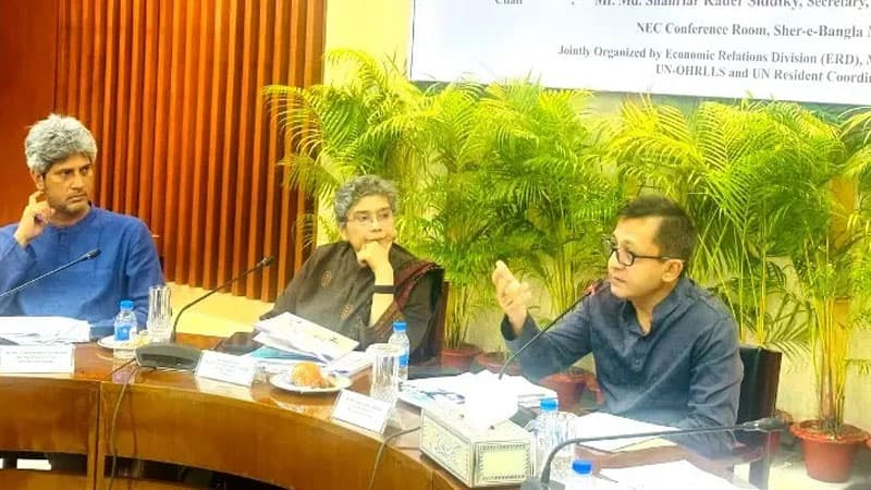 ঋণ ব্যবস্থাপনা শক্তিশালী ও করের আওতা বাড়ানোর ওপর জোর: বাণিজ্যমন্ত্রী