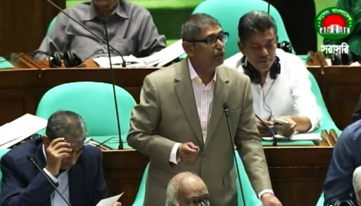 ভুয়া মুক্তিযোদ্ধাদের বিরুদ্ধে ব্যবস্থা নেওয়া হবে: মন্ত্রী