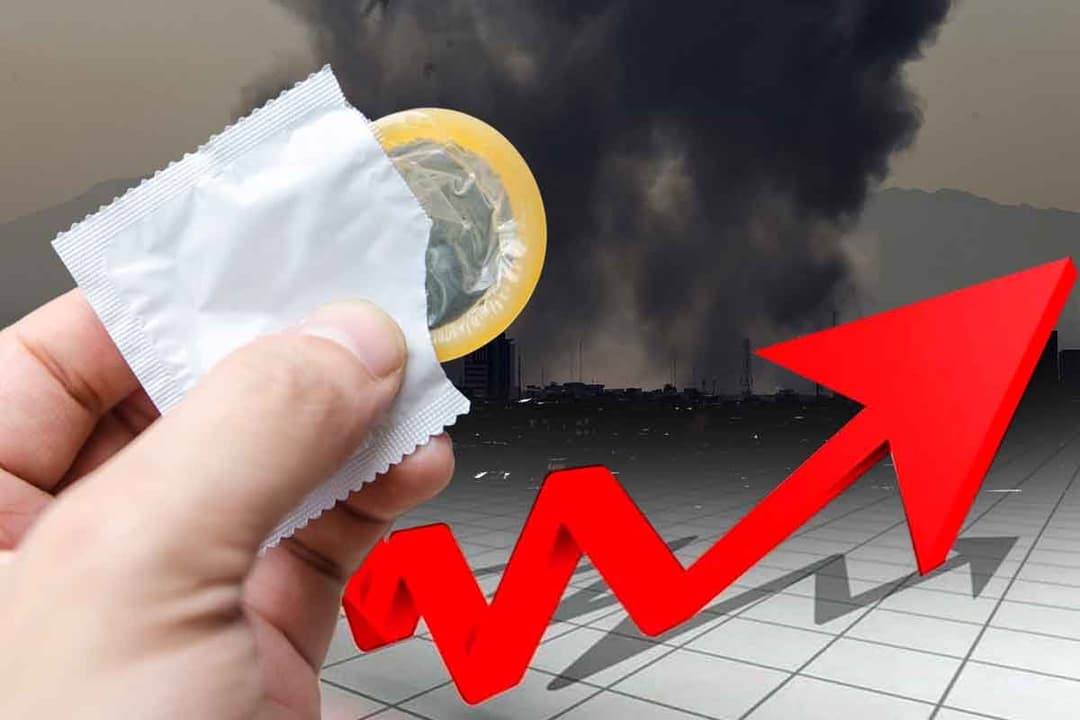 ইরানে যুদ্ধের প্রভাবে কনডমের দাম বাড়তে পারে ভারতে