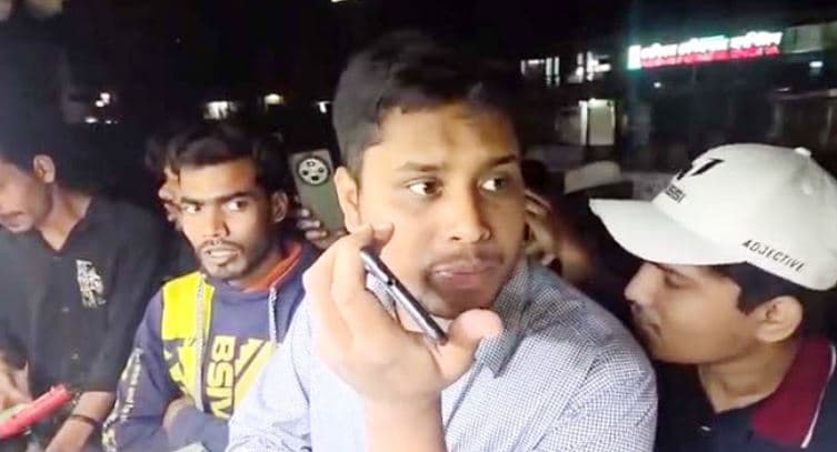 শপথ নিয়ে এলাকায় ফিরেই চাঁদাবাজদের হুঁশিয়ারি দিলেন হাসনাত আবদুল্লাহ