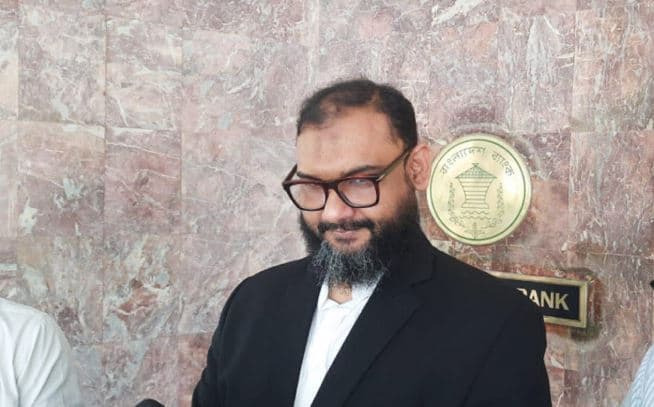 ‘নগদ’ নিয়ে সরকারের সিদ্ধান্তের অপেক্ষায় গভর্নর : ব্যারিস্টার আরমান