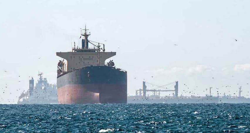 ভারতীয় ২ জাহাজকে হরমুজ প্রণালী অতিক্রমের অনুমতি দিলো ইরান
