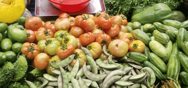 কাঁচাবাজারগুলোতে সবজির দাম কিছুটা কমেছে