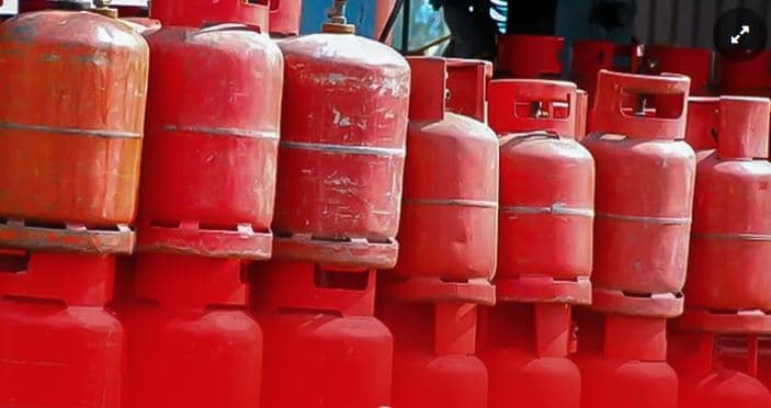 দেশে এলপিজির নতুন দাম ঘোষণা, ১২ কেজি সিলিন্ডার ১ হাজার ৯৪০ টাকা