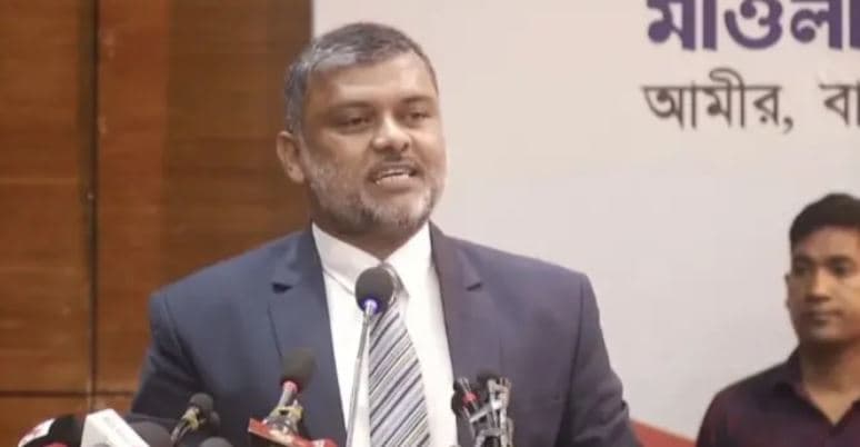 উপর দিকে থুতু দিচ্ছেন, তা আপনাদের গায়েই পড়বে-সরকারকে শিশির মনির