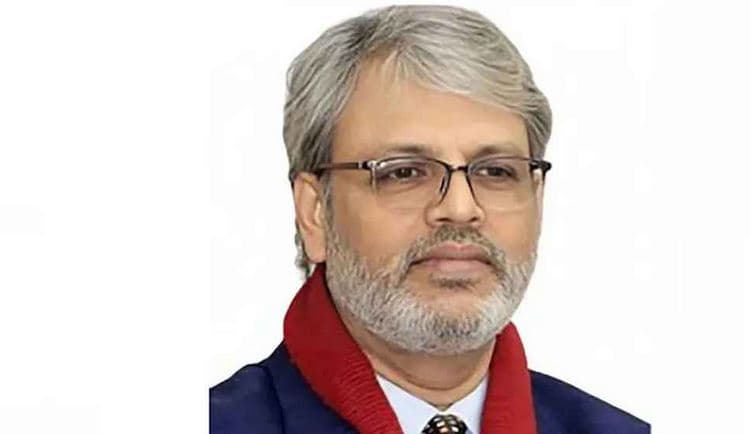 হঠাৎ ঢাবি প্রক্টর অধ্যাপক সাইফুদ্দীন আহমদের পদত্যাগ