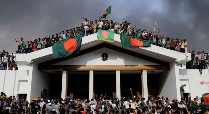২২ জুলাই ২০২৪: কারফিউ, ইন্টারনেট বন্ধ, দেশজুড়ে গ্রেপ্তার অভিযান