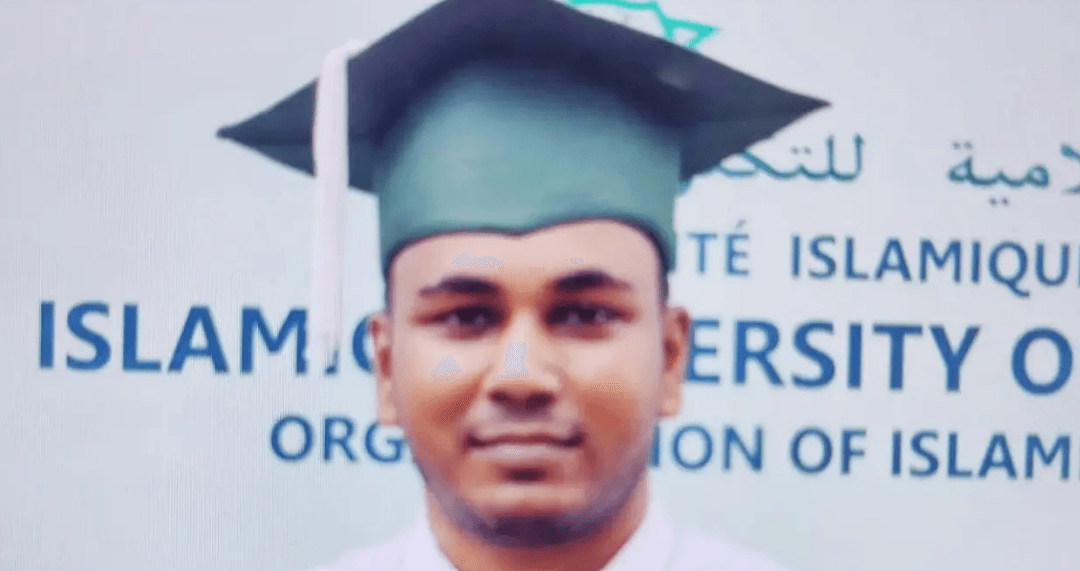 পরকীয়া প্রেমিকার ছুরিকাঘাতে রেল কর্মকর্তা নিহত, নারী আটক
