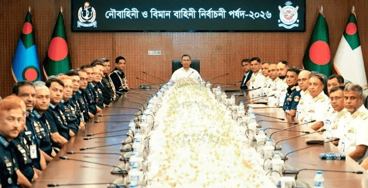 রাজনৈতিক মতাদর্শের ঊর্ধ্বে থেকে পদোন্নতির নির্দেশ প্রধানমন্ত্রীর