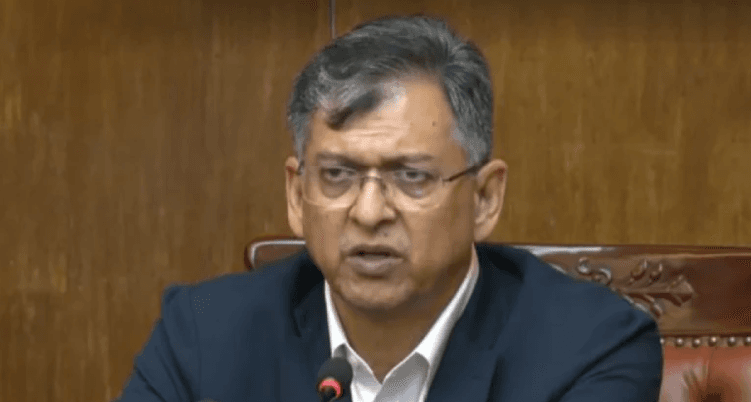 ব্যাটারিচালিত রিকশা মহানগরের বাইরে স্থানান্তরের পরিকল্পনা সরকারের:  স্বরাষ্ট্রমন্ত্রী