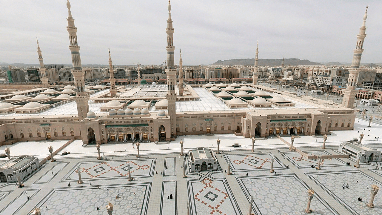 পর্যটকদের পছন্দের শীর্ষ তালিকায় মদিনা