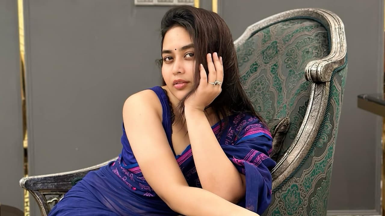 কে কি লিখছে, তাতে যায় আসে না : ভাবনা