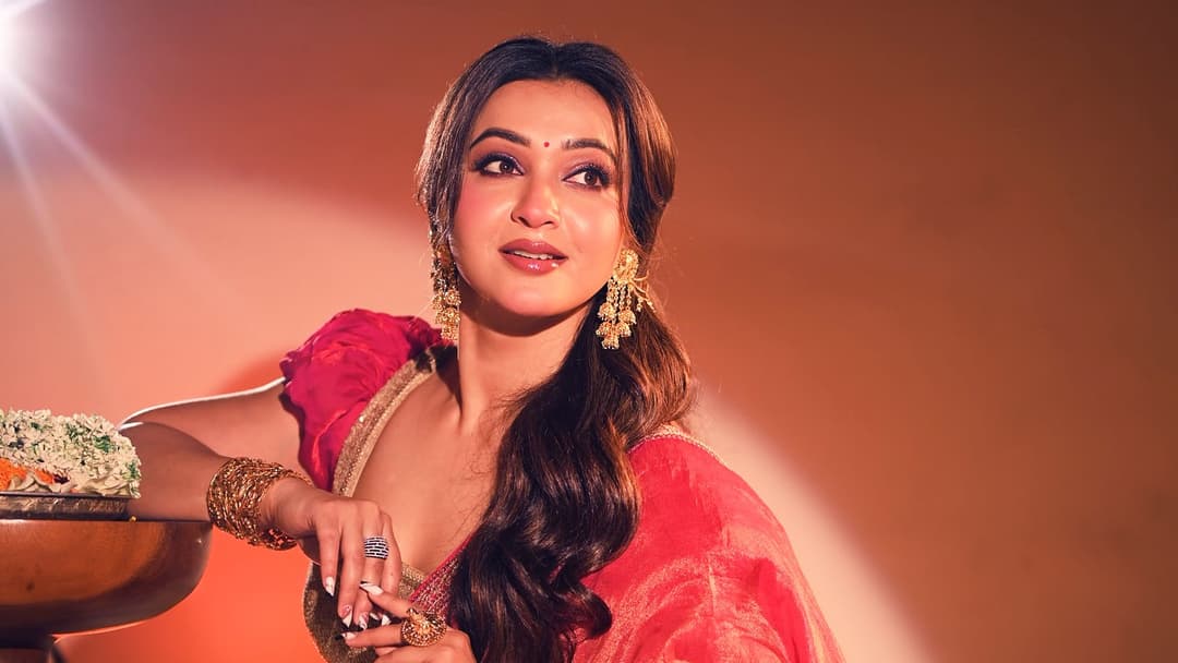 কৌশানিকে মেকআপ ছাড়া দেখতে চেয়েছিলেন পরিচালক!