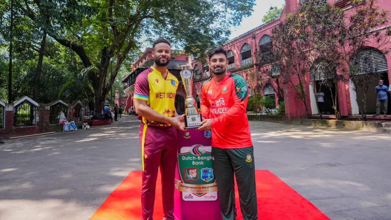 টস হেরে ফিল্ডিংয়ে বাংলাদেশ, বাদ জাকের আলি