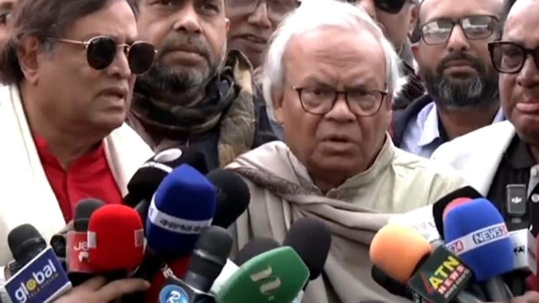 তারেক রহমান চাইলে যেকোনো এলাকা থেকে নির্বাচনে অংশ নিতে পারবেন : রিজভী