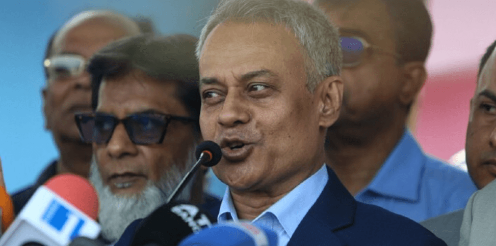 গণপরিবহনে পর্যাপ্ত জ্বালানি, বাড়তি ভাড়া নেওয়ার সুযোগ নেই: সড়কমন্ত্রী