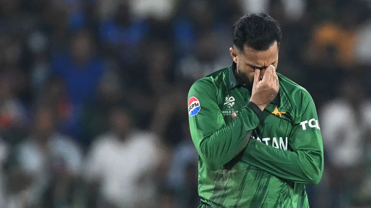 পাকিস্তানের সুপার এইটের সম্ভাবনায় বড় ধাক্কা