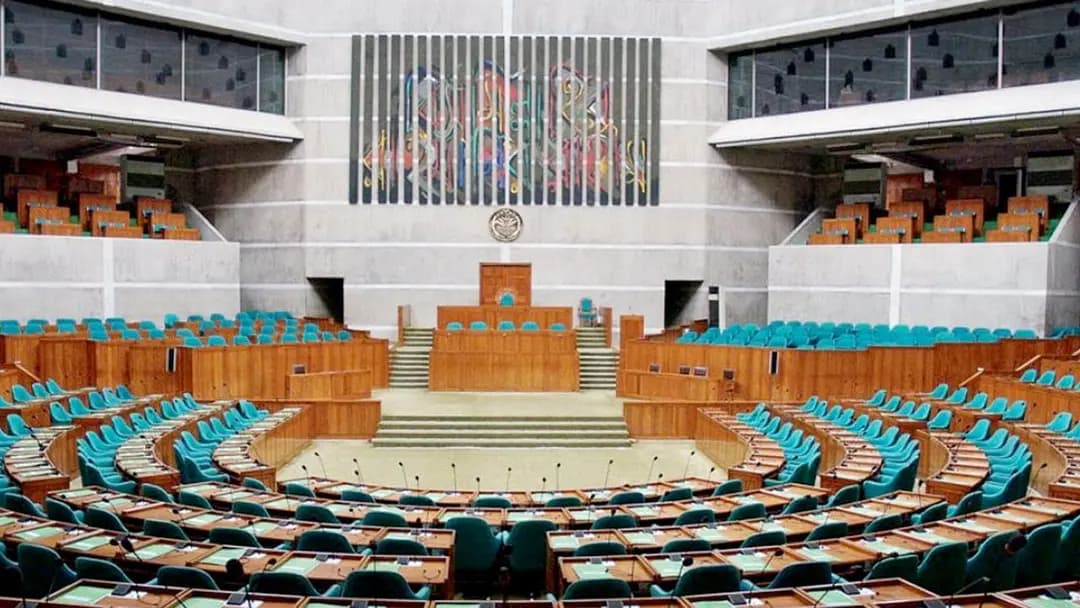 আওয়ামী লীগের রাজনীতি নিষিদ্ধের অধ্যাদেশ সংশোধনীসহ পাস হচ্ছে সংসদে