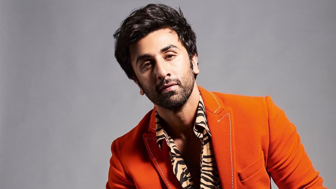 হঠাৎ পাপারাজ্জিদের উপর চটলেন রণবীর