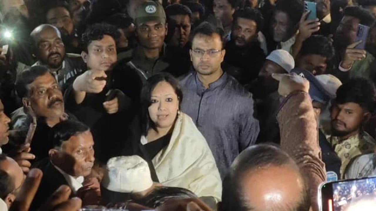 বিএনপি নেতাকর্মীদের নিয়ন্ত্রণ না করলে পরিণতি ভয়াবহ : রুমিন ফারহানা