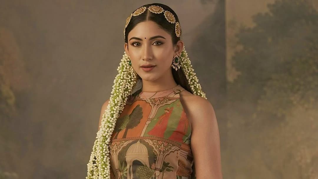 টাকা দেন বলেই আপনি কাউকে কিনে নেননি : সাফা কবির