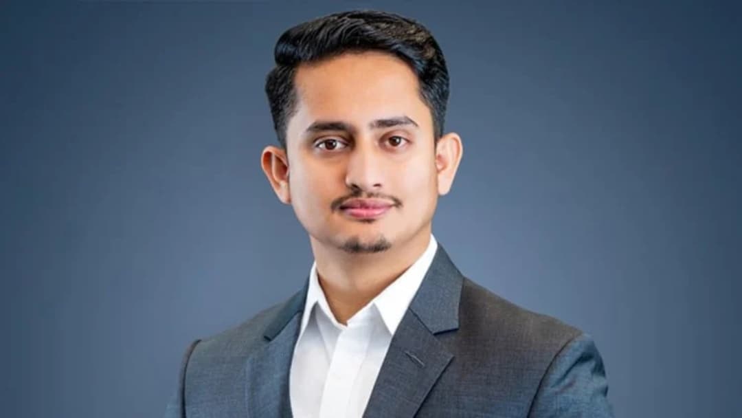 ৩০ জায়গায় হামলা-হুমকি, বিএনপিকে ‘সংশোধনের’ আহ্বান সারজিস আলমের