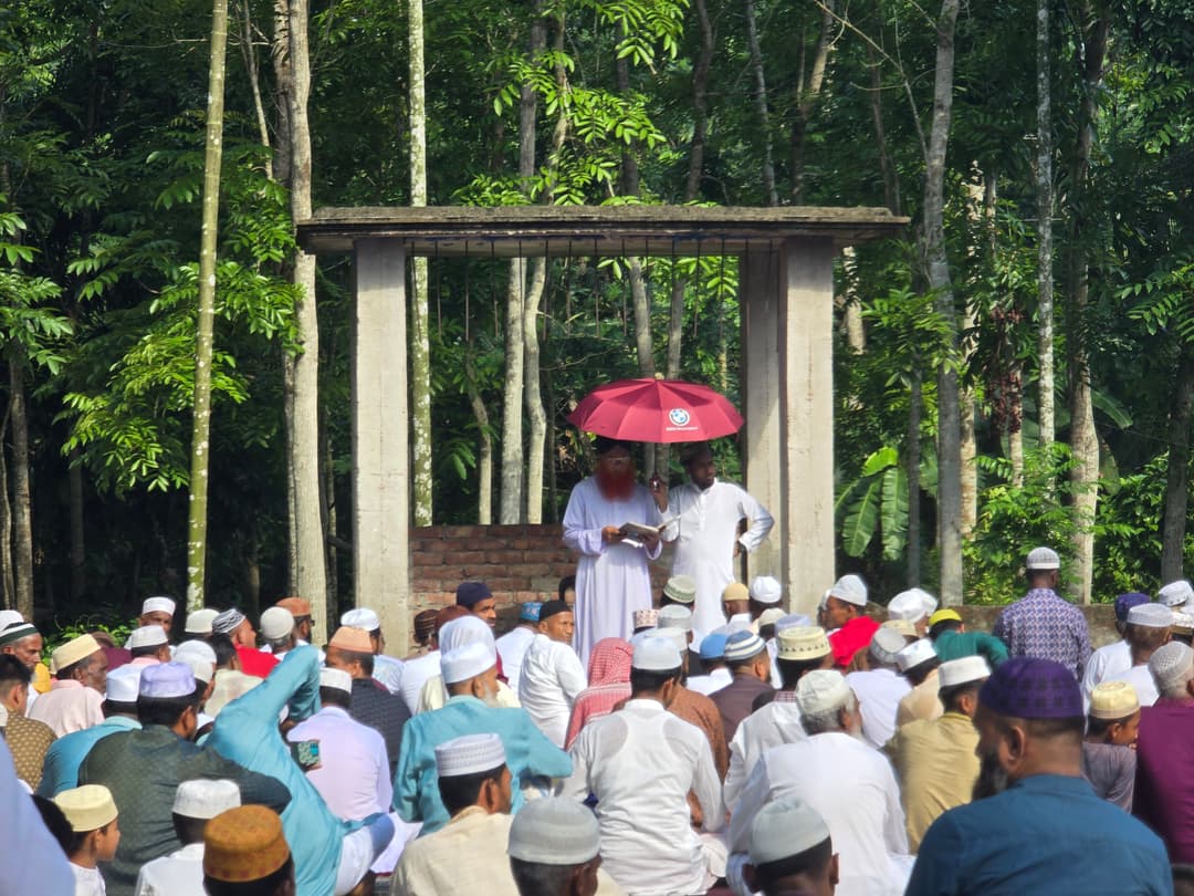 আজ পবিত্র ঈদুল আজহা