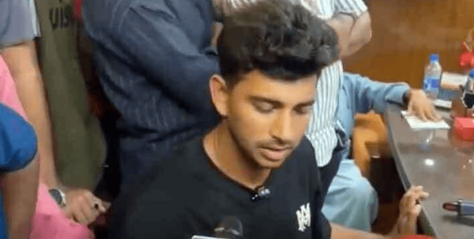 ক্রিকেটার নাঈমকে থানায় নেওয়ার ঘটনায় মামলা, ৩ পুলিশ সদস্য প্রত্যাহার