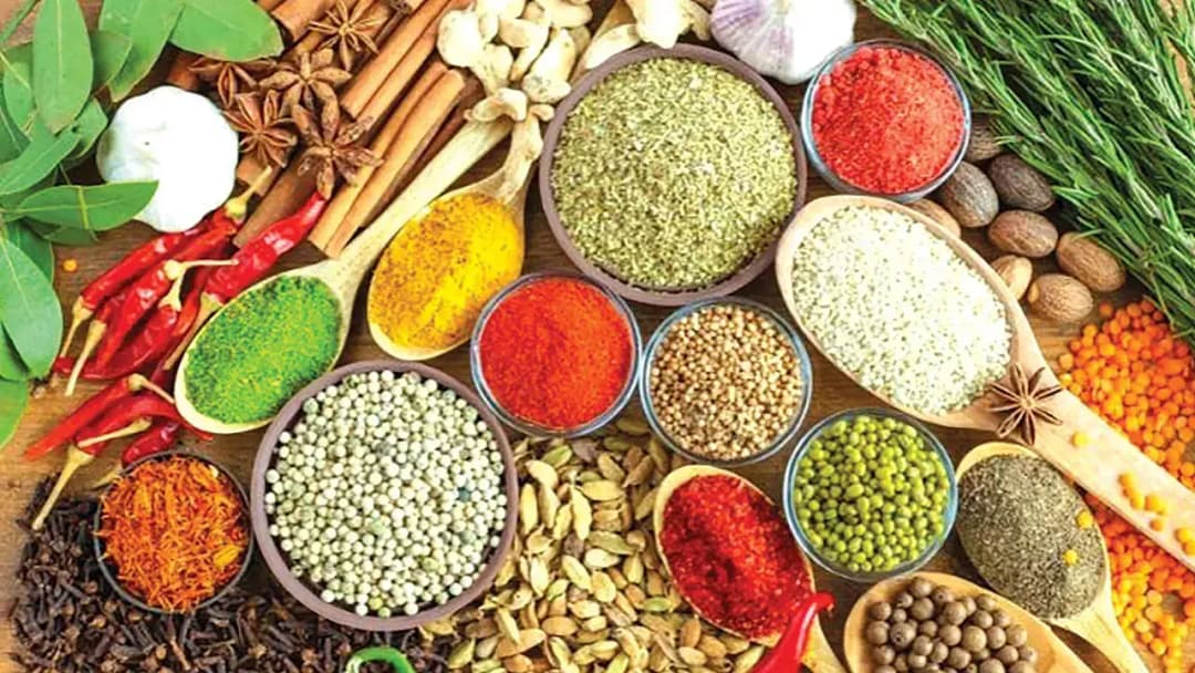 ঈদ সামনে, ঝাঁজ বেড়েছে মসলার বাজারে