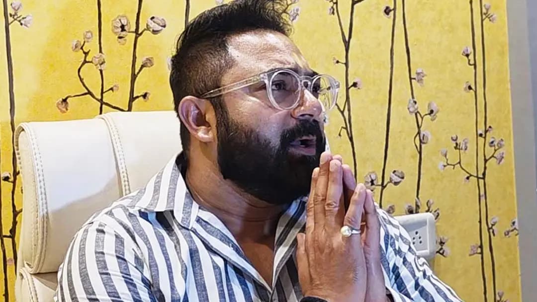 সরকার বদলের সুযোগ, সোহমের বিরুদ্ধে থানায় প্রযোজক