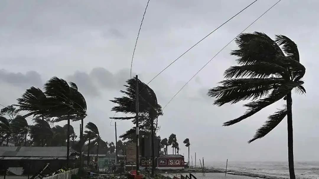 সন্ধ্যার মধ্যে ৯ অঞ্চলে ঝড়ের আভাস