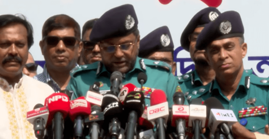 ঢাকায় ২৫৭ পূজামণ্ডপে ২৪ ঘণ্টা নিরাপত্তা দেবে পুলিশ : ডিএমপি কমিশনার