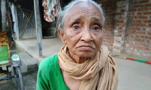 পৌর শহরের গোবিন্দনগর মুন্সিরহাট এলাকায় এক ভিক্ষুকের টাকা ছিনতাইয়ের ঘটনা ঘটেছে। সোমবার (১ মার্চ) বিকালে এ ঘটনা ঘটে। ঘটনার শিকার ভিক্ষুক মহেলা বেগম (৭৫)।